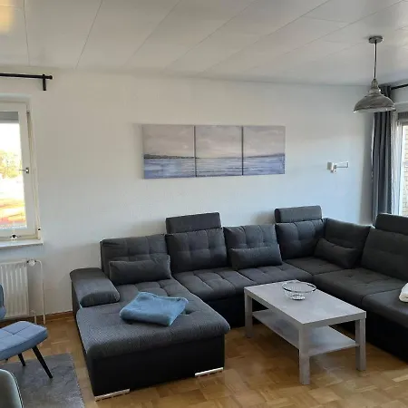 Sadebo Apartments Traveblick 3 Zimmer 6 Gaeste Любек Экстерьер фото