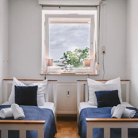 Sadebo Apartments Traveblick 3 Zimmer 6 Gaeste Lubeck Exterior photo